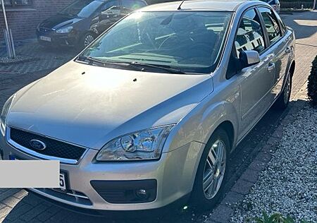 Ford Focus 1,6 Ghia