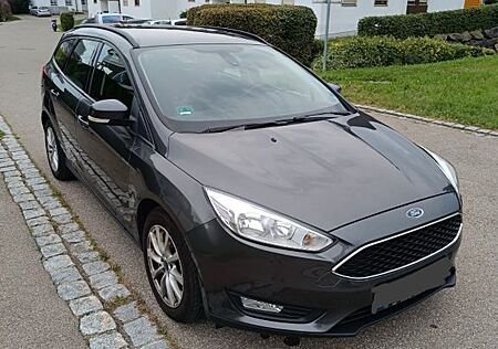 Ford Focus 1,0 EcoBoost 92kW Business Turnier Bus...