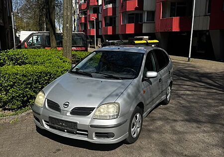 Nissan Almera Tino 2.2 dCi acenta 100kW acenta