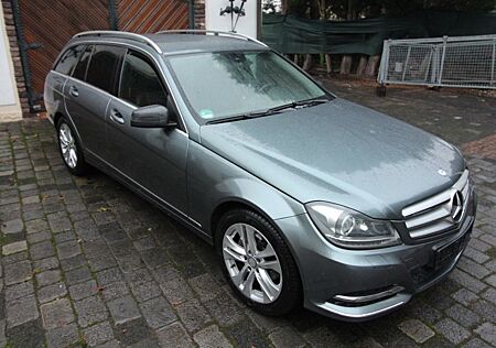 Mercedes-Benz C 220 CDI T AVANTGARDE Autom. Navi Xenon Leder