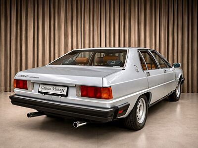 Maserati Quattroporte III 4.9 V8 AM330 +compression test