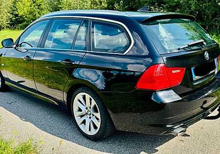 BMW 320d Touring Edition-Lifestyle, AHK, Xenon, NAV