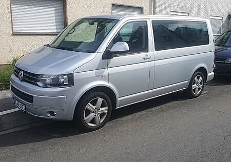 VW T5 Caravelle Volkswagen T5 2.0 TDI Caravelle Comfortline Automatic