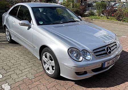 Mercedes-Benz CLK 200 KOMPRESSOR ELEGANCE*Automatk*LPG-Anlage