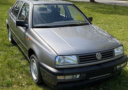 Volkswagen Vento 1.8 CL CL