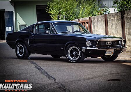 Ford Mustang Fastback 390 S-Code GT - KULT CARS