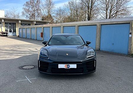 Porsche Panamera 4