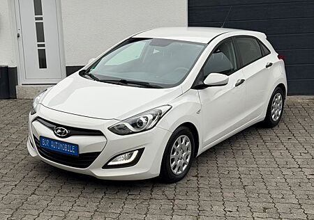 Hyundai i30 1,4 Ltr. Classic/Klimaanlage/1Hand/PDC/ABS/
