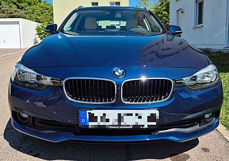 BMW 320d Touring Advantage,Leder,AHK, Navigation,usw