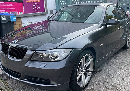 BMW 320d -