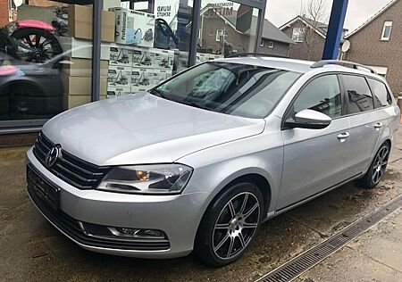 VW Passat Variant Volkswagen Passat BlueMotion/NAVI/AUTOMATIK/2 Hand