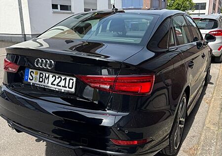 Audi A3 30 TFSI Limosine S-Line