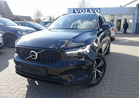 Volvo XC 40 XC40 D4 AWD R-Design/Pano/H&K/Kamera/AHK/Carplay
