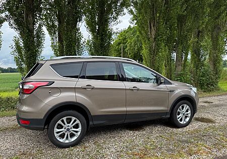 Ford Kuga 1,5 EcoBoost 4x2 110kW Titanium Titanium
