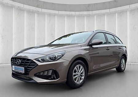 Hyundai i30 Kombi Pure 1.5 i Klima*PDC*Alu