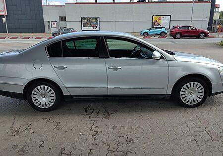 VW Passat Volkswagen 2.0 TDI DPF DSG Trendline Trendline