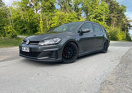 VW Golf Volkswagen 2.0 TDI DSG GTD Variant GTD