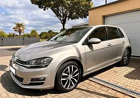 VW Golf Volkswagen Highline 1.4 TSI 92kW DSG