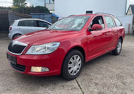 Skoda Octavia 1.6 TDI 4x4 Ambiente 6 Gang AHK