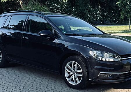 VW Golf Volkswagen 1.6 TDI DSG Comfortline Variant Comfortline
