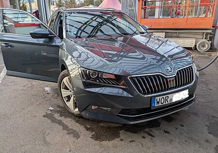 Skoda Superb 2.0 TDI SCR 140 G tec DSG Ambition Co...