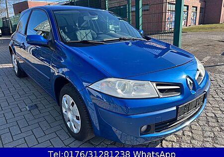 Renault Megane II Lim. 1.6 !! 3-trg. Avantage !! Tüv-NEU