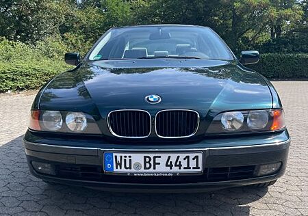 BMW 528i