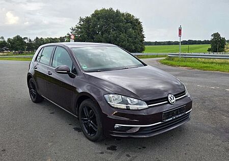 VW Golf Volkswagen VII 1.5 TSI Highline/ Standheizung