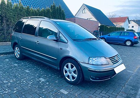 VW Sharan Volkswagen 2.0 TDI DPF Highline, 7-Sitze, Tüv.