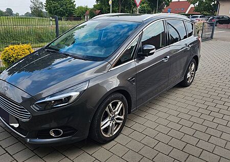 Ford S-Max 2,0 EcoBlue Bi-Turbo 177kW Titanium Au...