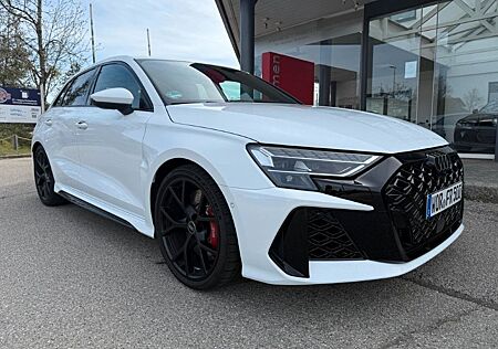 Audi RS3 Sportback/19"/RS-Sportabgasanl./Assistant
