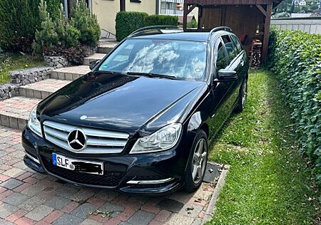 Mercedes-Benz C 180 CGI T BlueEFFICIENCY -
