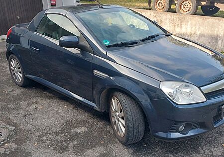 Opel Tigra 1.8 -