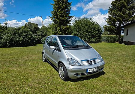 Mercedes-Benz A 160 ELEGANCE KLIMA SZH AHK HU 05/27