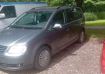 VW Touran Volkswagen 2.0 TDI DSG DPF Trendline Trendline