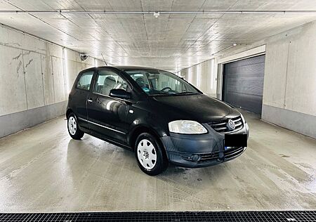 VW Fox Volkswagen 1.4 - 75 PS, 1. Hand ; Klimaanlage