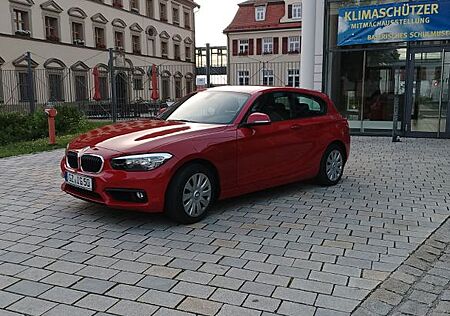 BMW 120i ** 30500km **