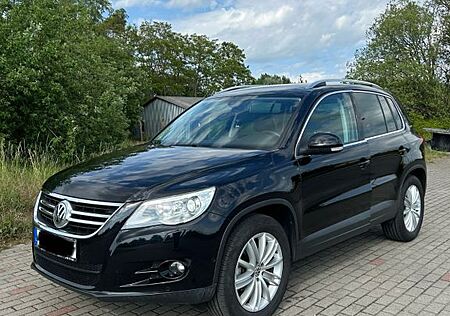 VW Tiguan Volkswagen 2.0 TDI BlueMotion Tech Sport & Style...