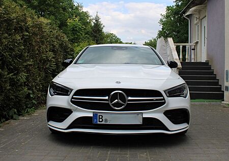 Mercedes-Benz CLA 35 AMG Mercedes-AMG CLA 35 4MATIC DCT Me...