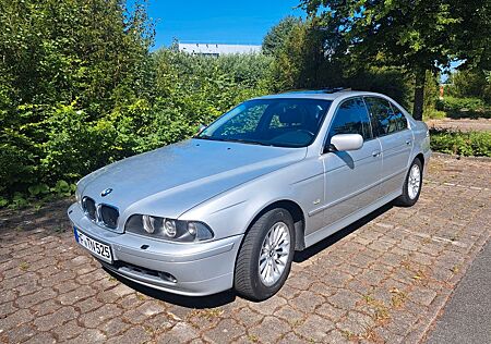 BMW 525i A Highline Exclusive Highline Exclusive