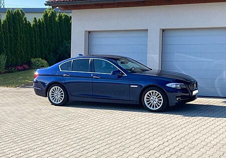 BMW 523 F10, 6Zyl.,Soft-Close,Navi,SHZ,Bi-Xenon, AHK uvm