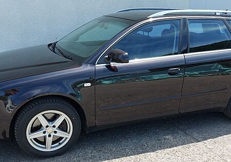 Audi A4 Avant 2.0 T FSI - kirschschwarz metallic