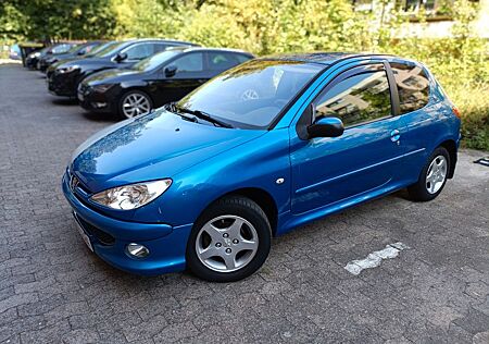 Peugeot 206 JBL 75 JBL TÜV Garage