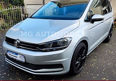 VW Touran Volkswagen 1.6 TDI DSG Trendline BMT LED Sitzheizung