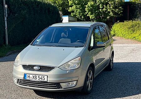 Ford Galaxy 2.2 TDCi - 175 PS - 7-Sitzer - 313KM