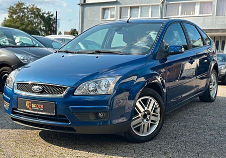 Ford Focus Lim. Ghia*AUTOMATIK*2.HAND*8-FACHBEREIFT*