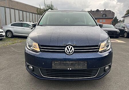 VW Touran Volkswagen Style BMT