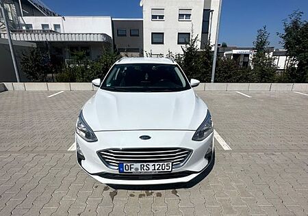 Ford Focus 2,0 EcoBlue 110kW Cool & Connect Turni...