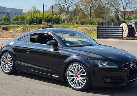 Audi TT Coupe 3.2 quattro -