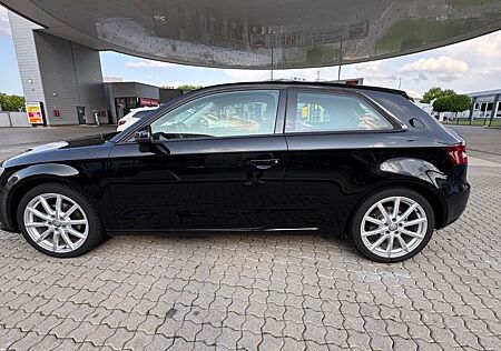 Audi A3 1.4 TFSI Top & scheckheftgepflegt